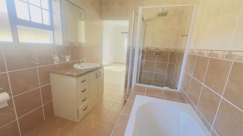 3 Bedroom Property for Sale in Reebok Western Cape